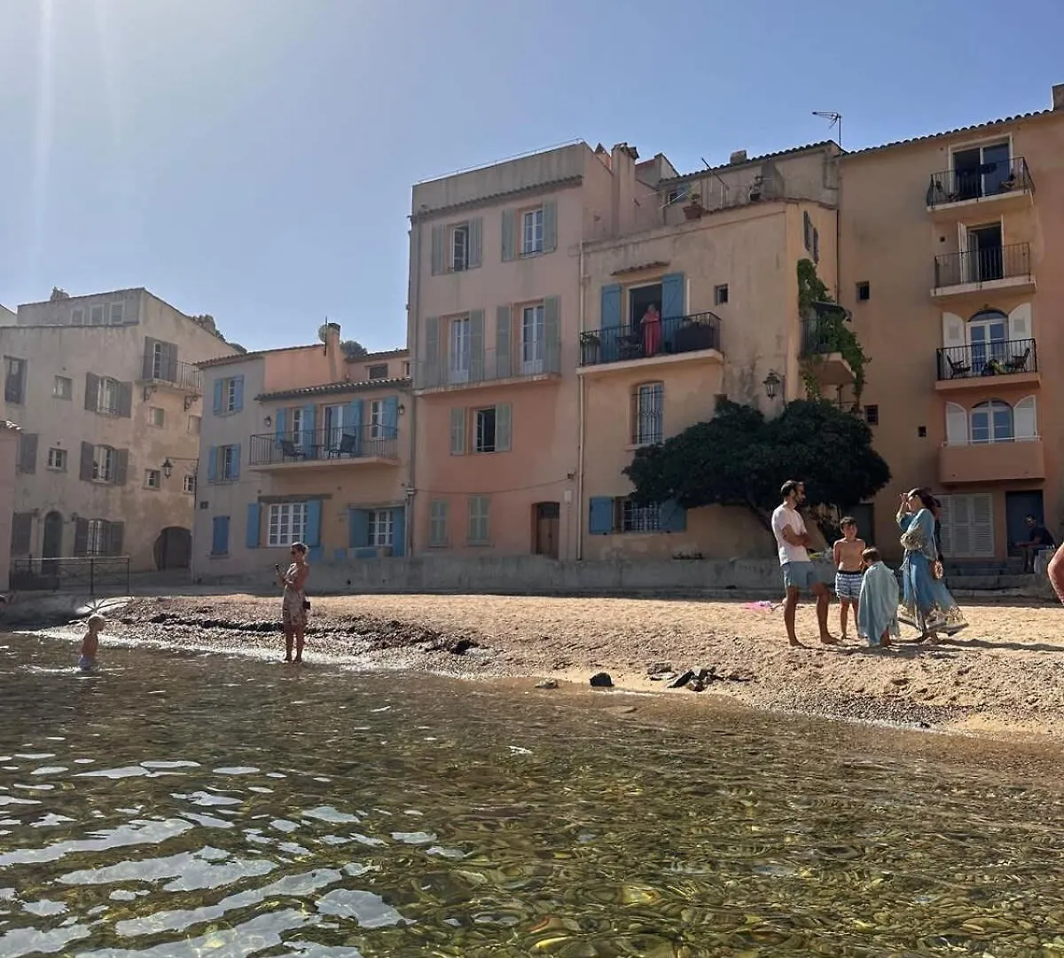 Apartment Studio Le Paon The Heart Of St Tropez Saint-Tropez